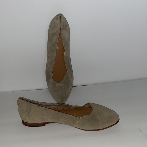 TOMS shoes Julie Desert Taupe flats size 10 great condition. - Picture 7 of 12